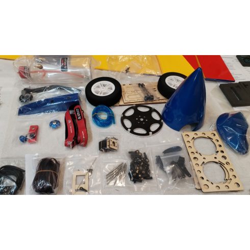 Skywing Rc Extra Ng 104" (2641mm), Sárga/Kék/Piros, ARF Szett.