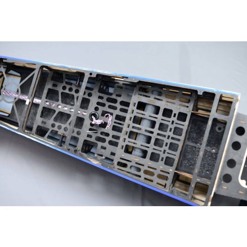 Skywing Rc Extra Ng V2 104" (2641mm), Narancs/Kék/Fehér, ARF Szett.