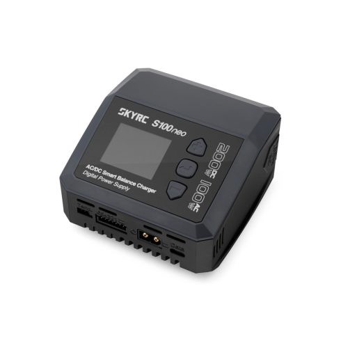 SKY RC S100neo AC/DC Akkumulátor Töltő. Külső Tápról és AC230V-ról is üzemeltethető.