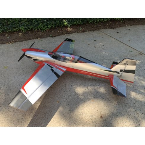 Extreme Flight Extra Ng 104" Piros/Ezüst ARF Szett.