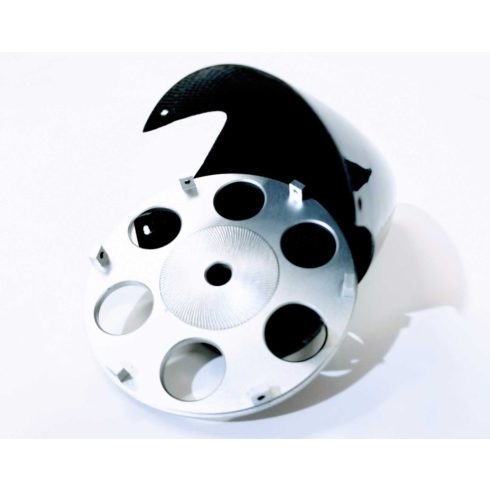 Extreme Flight Karbon Fekete 4" (102mm) Orrkúp, alu hátlappal.