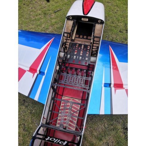 Pilot-Rc Extra NG 103"(2,63m), Piros/Ezüst ARF kit.