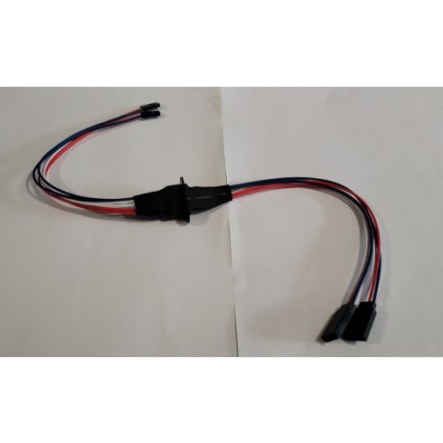 Titánium 2 szervós szárny csatlakozó kábel, 8p.csatlakozóval (1db)